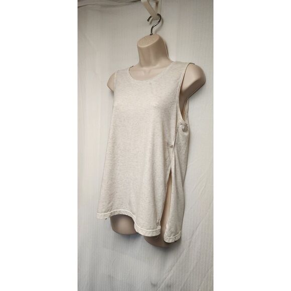 Nike & Fabletics Women's Signal Muscle Athletic/Athleisure Tank Top Size M - Picture 6 of 12